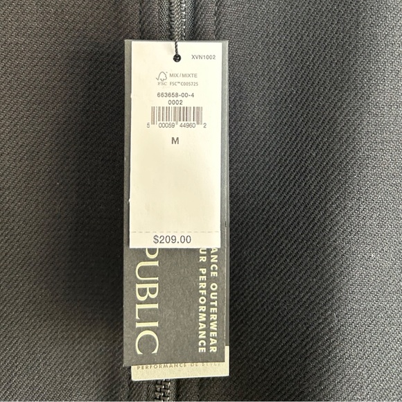 NEW Banana Republic Flannel Bomber Jacket with Coolmax Technology - Men’s Medium - Picture 5 of 8